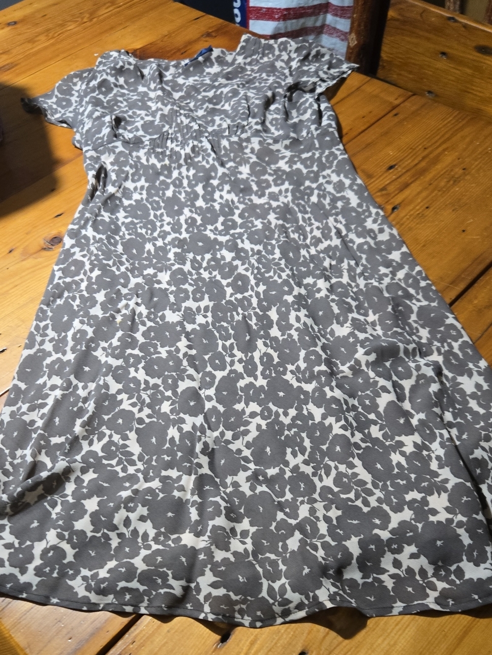 Boden Grey and Gray Floral Print Dress Sz 14r